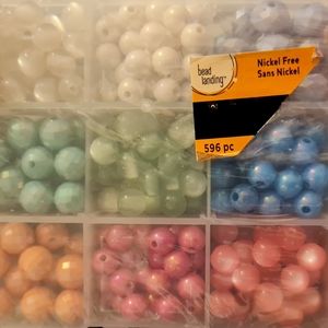 596 bead set cats eye, pearl , gold mix
